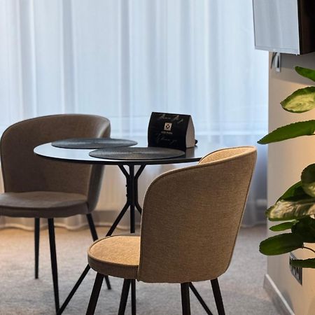 Hide Park Hotel Vinnicja Kültér fotó