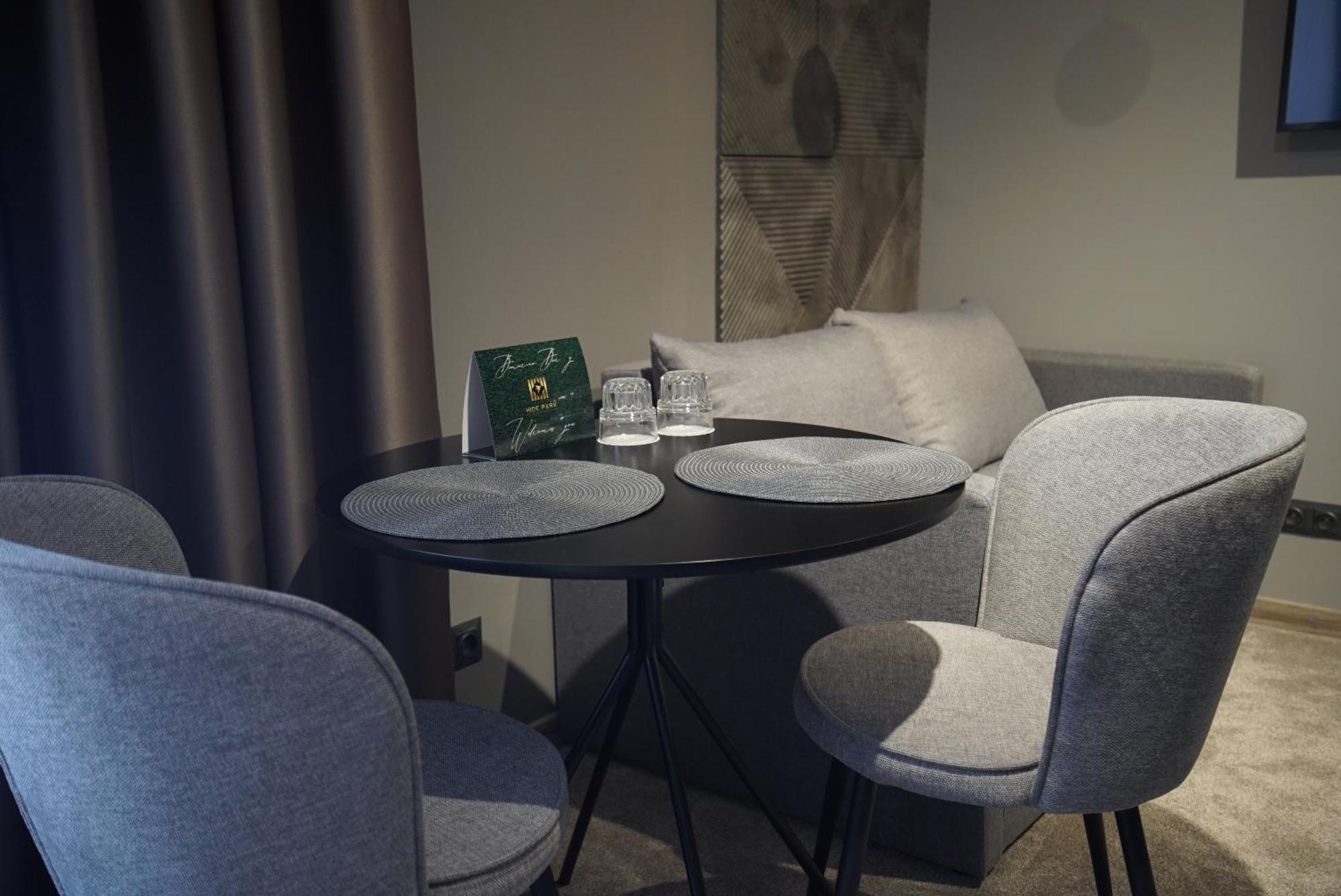 Hide Park Hotel Vinnicja Kültér fotó