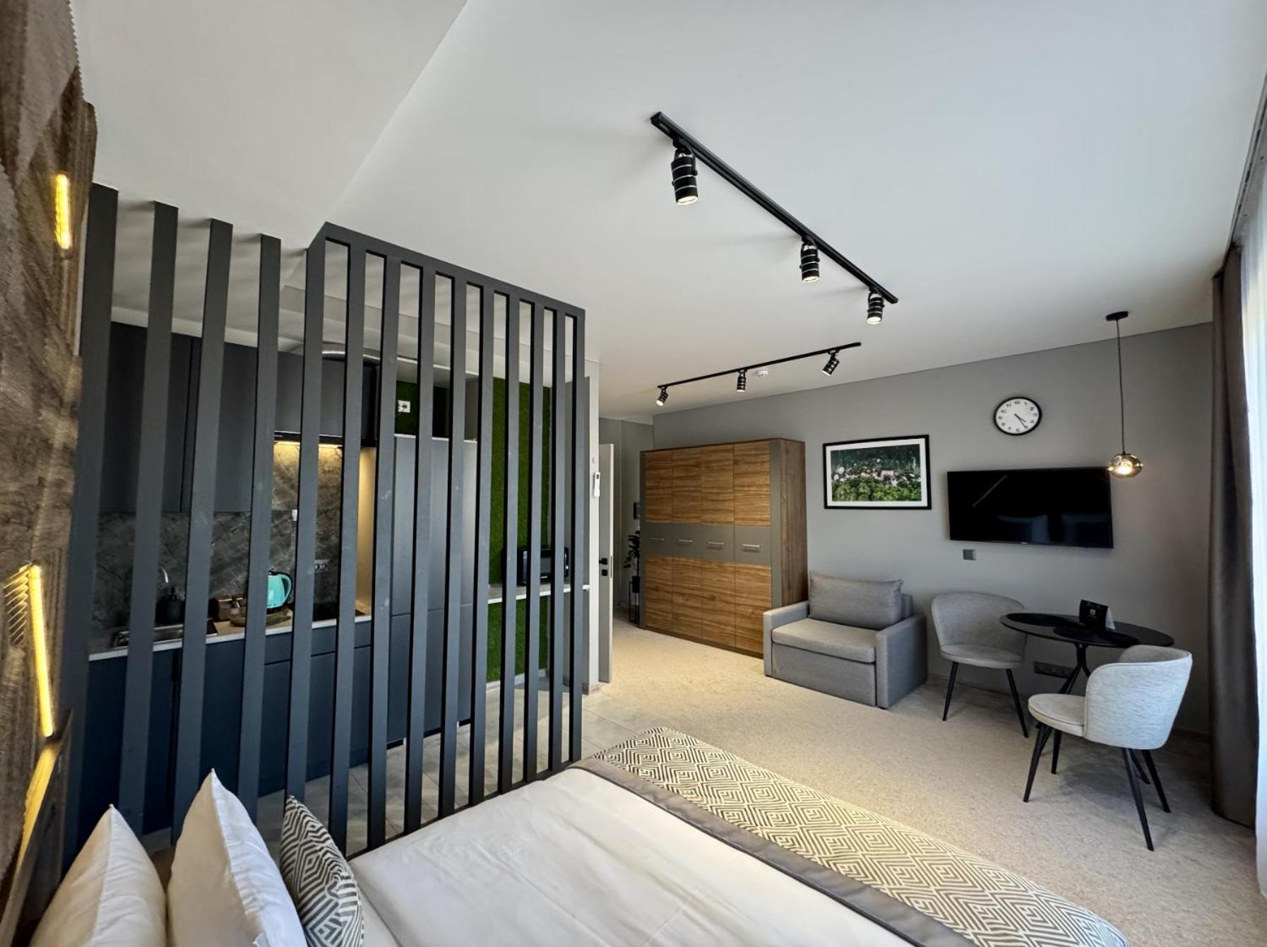 Hide Park Hotel Vinnicja Kültér fotó